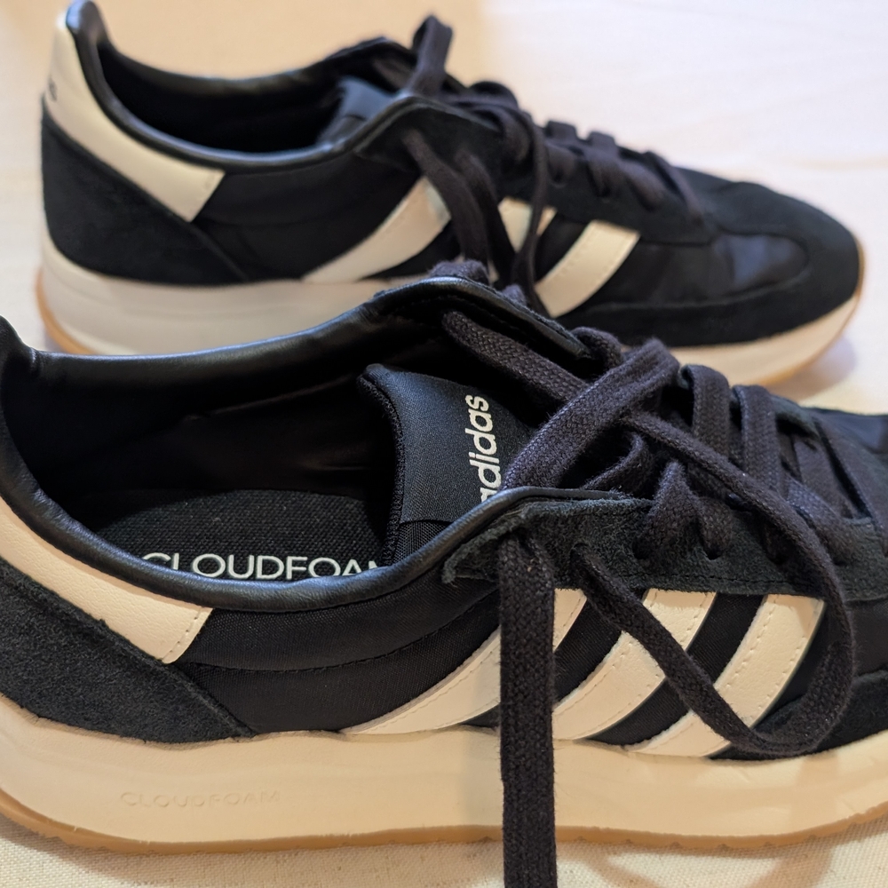 Adidas Run 70s 2.0 Sneakers Black and White Size 8.5